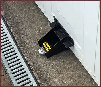 Providence Elite Locksmith Providence, RI 401-757-6157 - garage-door-locks